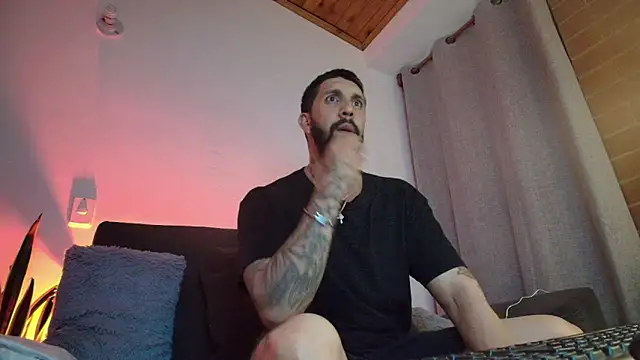 Snapshot of Alyssa_and_DAngelo chatting on 11, 6, 2026 Alyssa and DAngelo online show from 11, 6, 2026