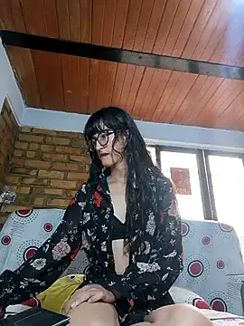 Friends with benefitsss online show from 16, 4, 2026