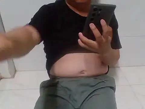 Snapshot of HepaticNewsroom chatting on 16, 4, 2026 HepaticNewsroom online show from 16, 4, 2026