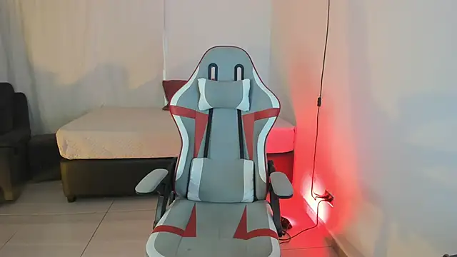 justin blake online show from 19, 4, 2026