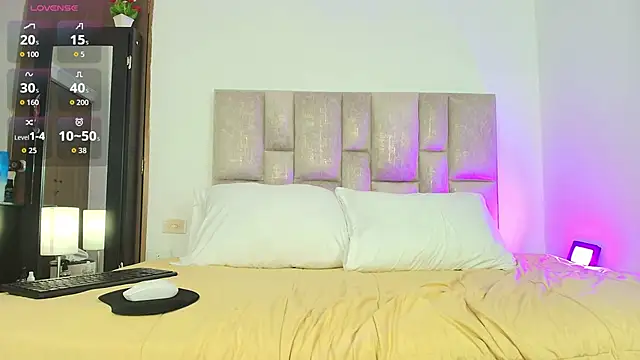 Snapshot of hott_mature chatting on 23, 5, 2026 hott mature online show from 23, 5, 2026
