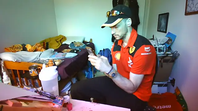 JohnnyMoves online show from 7, 6, 2026