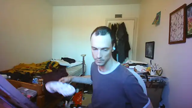 JohnnyMoves online show from 14, 7, 2026