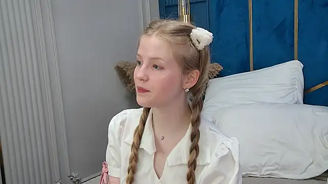 Snapshot of LilianHowards chatting on 24, 5, 2026 LilianHowards online show from 24, 5, 2026