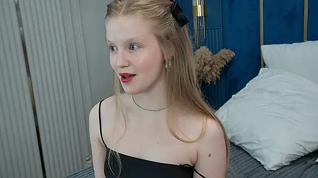 Snapshot of LilianHowards chatting on 26, 6, 2026 LilianHowards online show from 26, 6, 2026