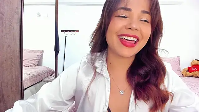 megan poe  online show from 15, 7, 2026