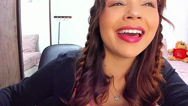 megan poe  online show from 22, 7, 2026