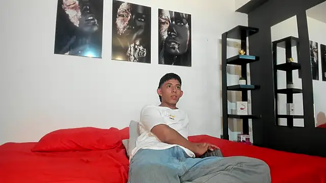 mateo crown online show from 20, 4, 2026