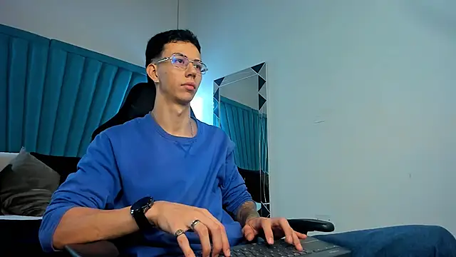 OliverThompsonJS online show from 2, 7, 2026
