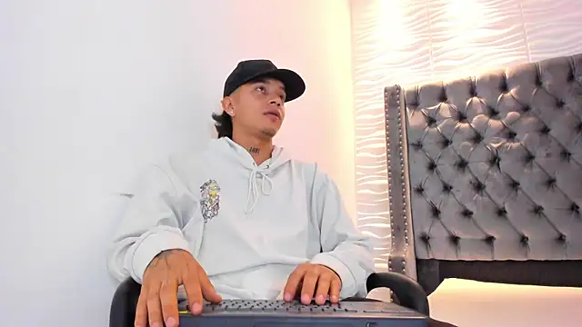 Joseph vans2 online show from 20, 4, 2026