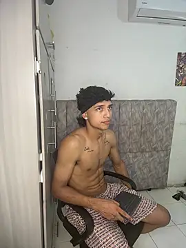 Snapshot of alex_martin47 chatting on 12, 6, 2026 alex martin47 online show from 12, 6, 2026
