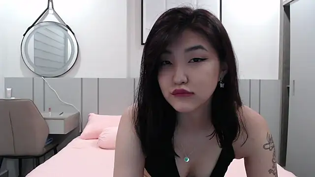 Maiaxoxo online show from 19, 4, 2026