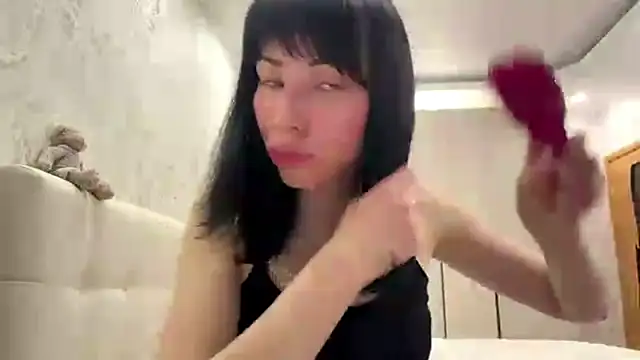 Snapshot of LuisaAlconcel chatting on 14, 5, 2026 LuisaAlconcel online show from 14, 5, 2026