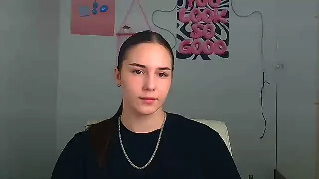 Snapshot of Kyara_ra chatting on 18, 6, 2026 Kyara ra online show from 18, 6, 2026