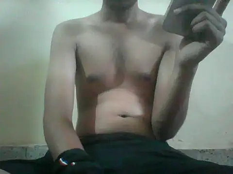 SkinnyGuy23 online show from 17, 4, 2026