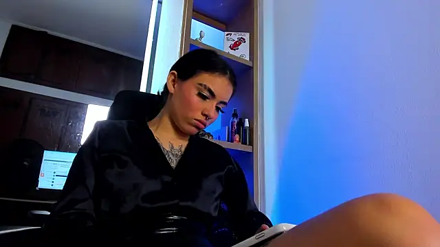 isabella hv online show from 25, 6, 2026