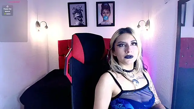 aliceinflames online show from 4, 5, 2026
