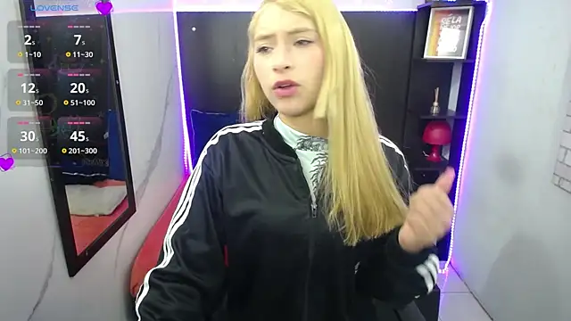 Snapshot of nancy_blonde chatting on 26, 6, 2026 nancy blonde online show from 26, 6, 2026
