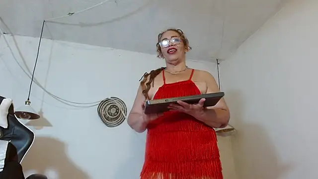 Sweet-Mommy-Milf online show from 15, 5, 2026
