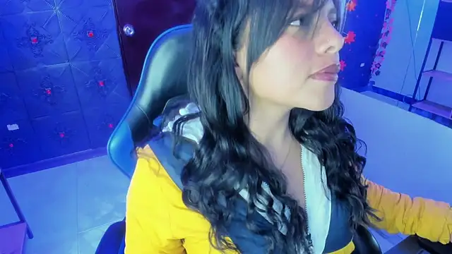 Snapshot of LilaVelvet chatting on 12, 6, 2026 LilaVelvet online show from 12, 6, 2026
