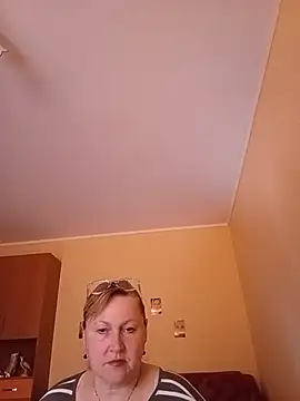 I amVeronicle online show from 17, 7, 2026