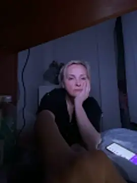 Snapshot of Svetlysvet chatting on 28, 4, 2026 Svetlysvet online show from 28, 4, 2026