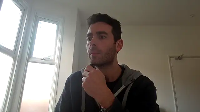 Snapshot of frenchbdmaninlondon chatting on 28, 4, 2026 frenchbdmaninlondon online show from 28, 4, 2026
