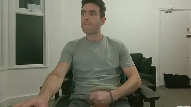 Snapshot of frenchbdmaninlondon chatting on 29, 4, 2026 frenchbdmaninlondon online show from 29, 4, 2026