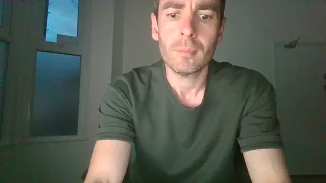 Snapshot of frenchbdmaninlondon chatting on 2, 5, 2026 frenchbdmaninlondon online show from 2, 5, 2026