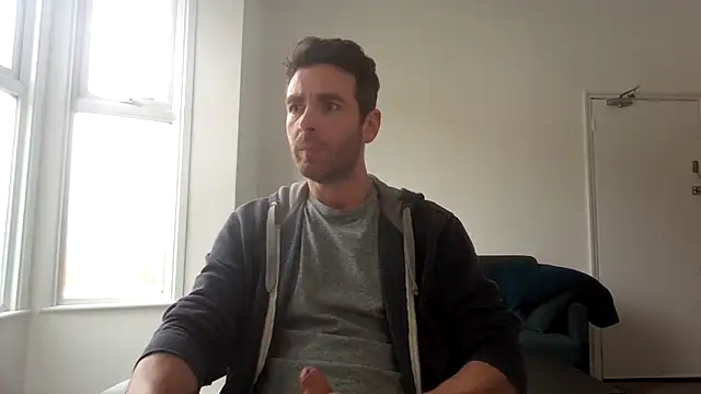Snapshot of frenchbdmaninlondon chatting on 5, 5, 2026 frenchbdmaninlondon online show from 5, 5, 2026