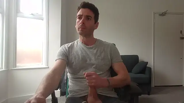 Snapshot of frenchbdmaninlondon chatting on 20, 5, 2026 frenchbdmaninlondon online show from 20, 5, 2026