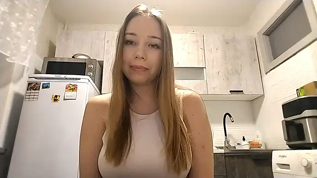 LatanyaDaivs online show from 18, 4, 2026