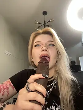 DriveThruCiri online show from 3, 5, 2026