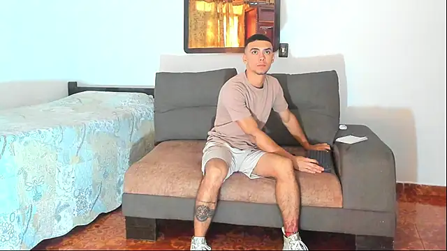 Teo Rave online show from 4, 5, 2026