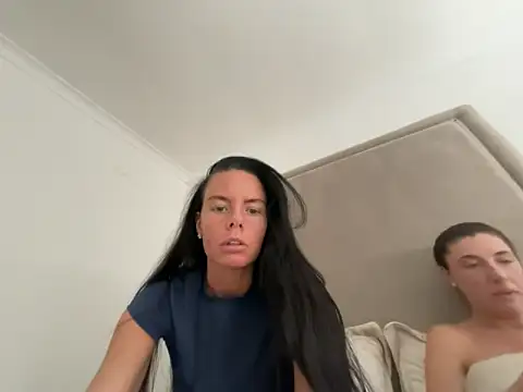 Cleoluxex online show from 10, 5, 2026