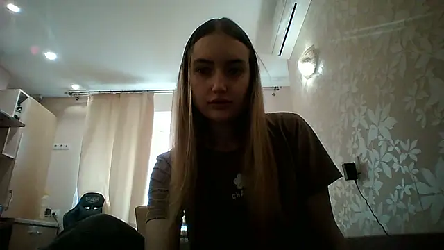 Snapshot of Lisanta chatting on 24, 4, 2026 Lisanta online show from 24, 4, 2026