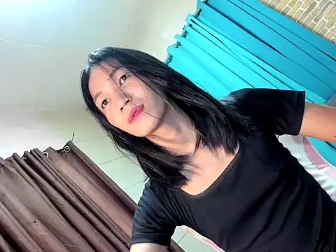 urnaughty kim online show from 25, 6, 2026