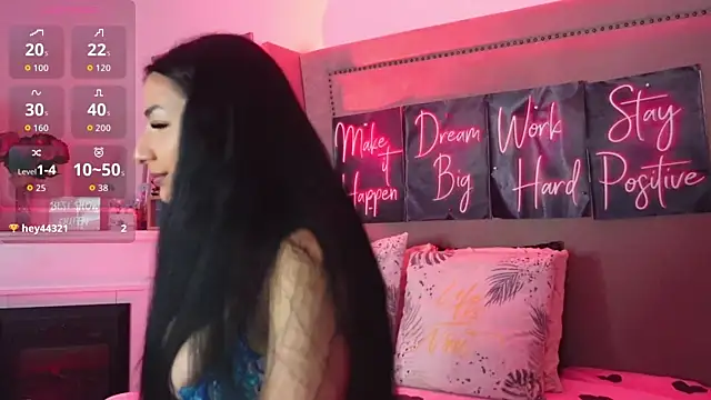 Snapshot of CataleyaStarr chatting on 12, 6, 2026 CataleyaStarr online show from 12, 6, 2026