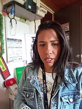 Ivon C online show from 14, 5, 2026