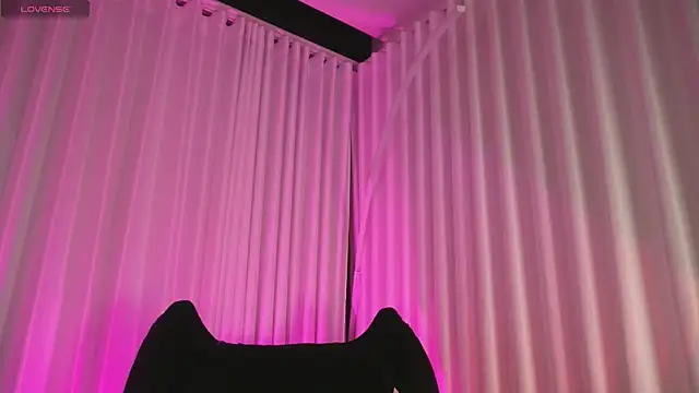 Tessa ruxh online show from 14, 7, 2026