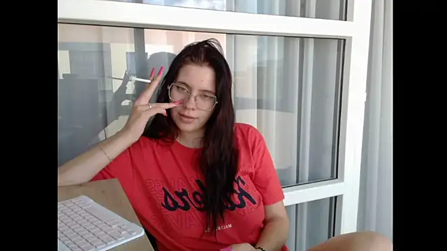 Lanaa Rossee online show from 9, 6, 2026