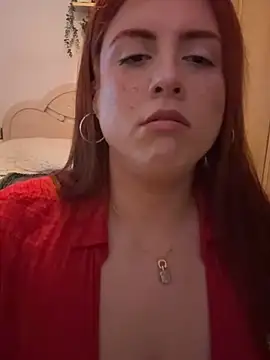 Snapshot of lumazzy chatting on 6, 5, 2026 lumazzy online show from 6, 5, 2026