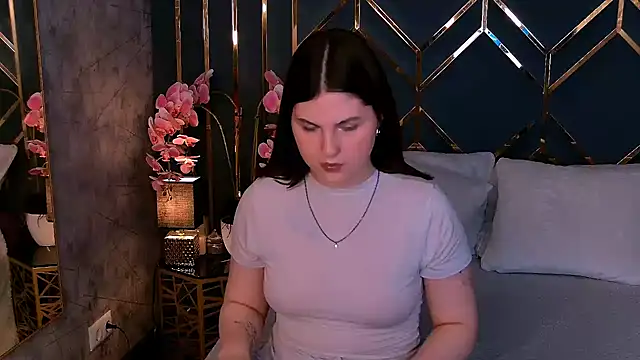 IvySimmons online show from 18, 5, 2026