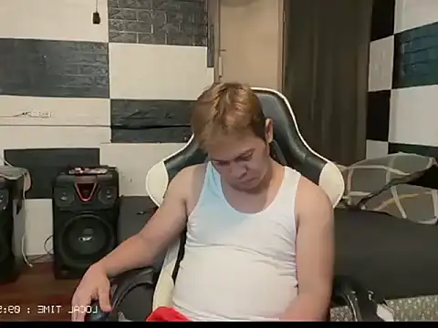 FuckMeeGUYS online show from 16, 6, 2026