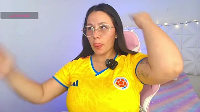 Snapshot of Ivonny_Goldie chatting on 8, 6, 2026 Ivonny Goldie online show from 8, 6, 2026