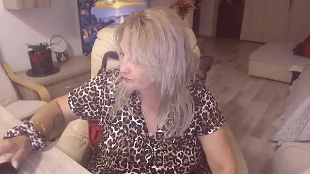 Divineblond online show from 24, 9, 2025