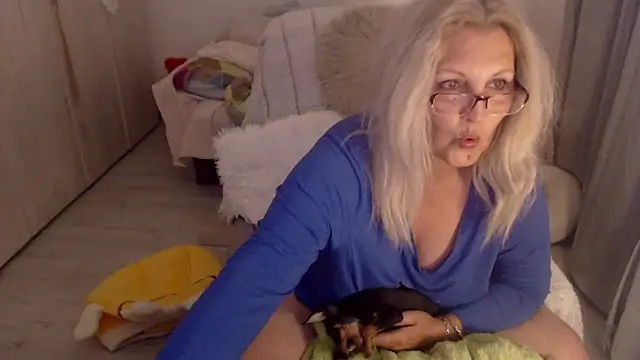 Divineblond online show from 16, 5, 2026