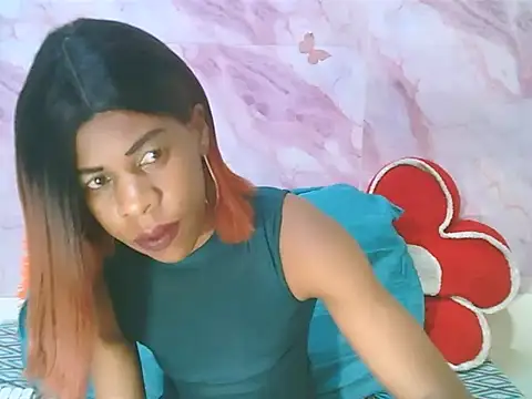 Snapshot of EbonySweetPeach chatting on 27, 5, 2026 EbonySweetPeach online show from 27, 5, 2026