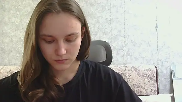 DolcezzaCream online show from 4, 6, 2026