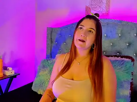 TaliaSkyx21 online show from 15, 5, 2026